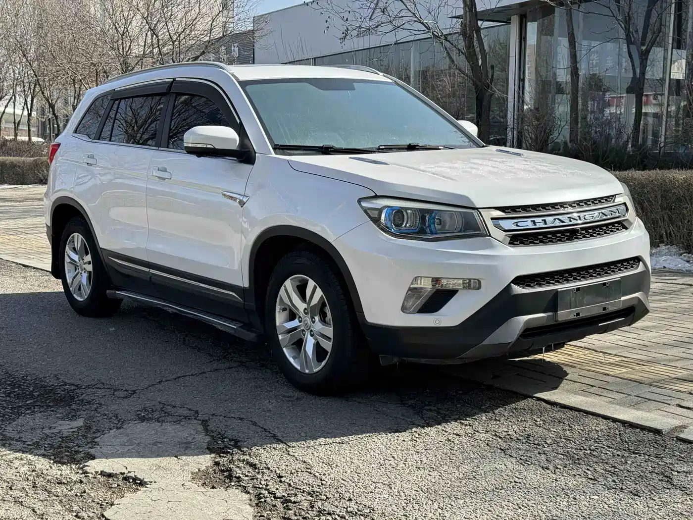 CHANGAN CS75