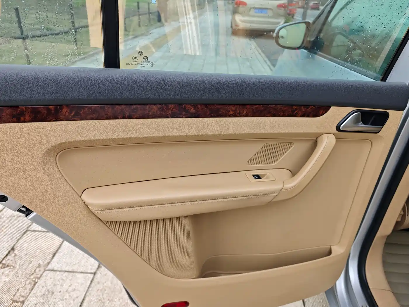 Volkswagen Touran 2013 1.4T DSG Comfort 5-seater фото 11