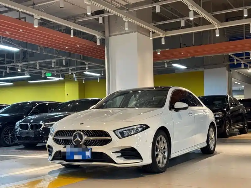 Mercedes-Benz A-Class 2021 A 200 L Sport Sedan Fashion Edition