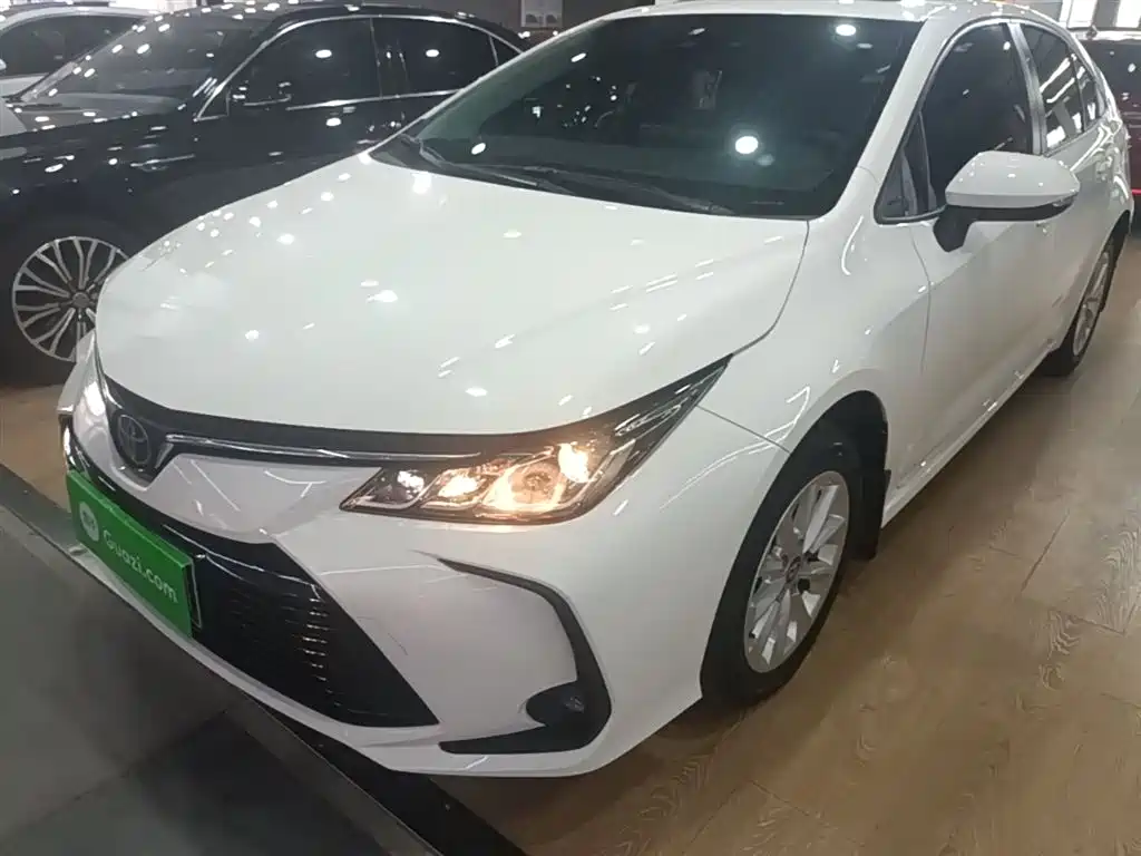 Toyota Corolla 2021 1.2T S-CVT Elite PLUS Edition фото 2