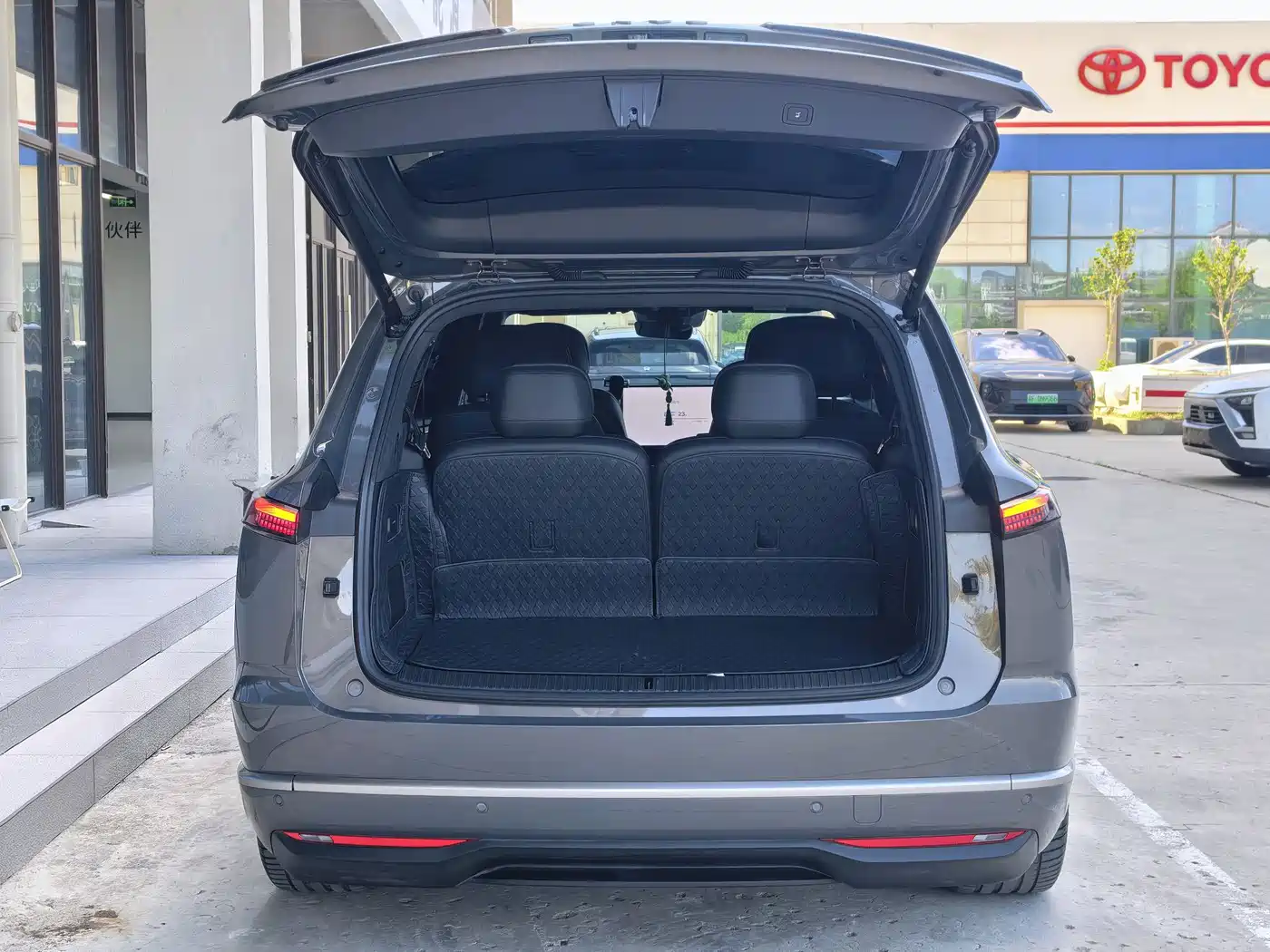 Ledao L90 2025 2025 AWD Base Model