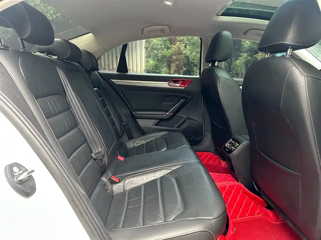 Volkswagen Lamando 2015 280TSI DSG Comfort фото 14