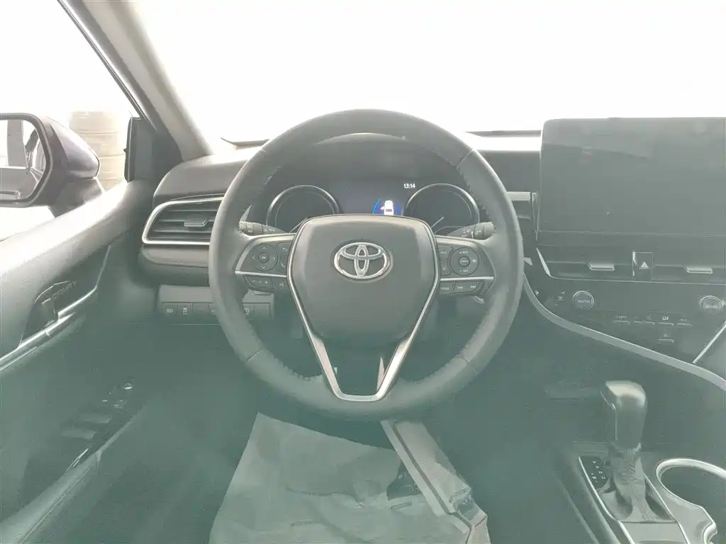 Toyota Camry 2021 2.0G Luxury Edition фото 11