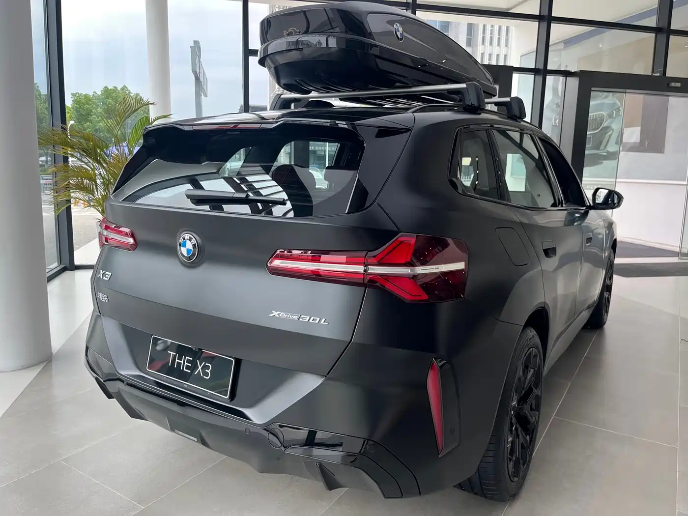 BMW X3 2026 BMW xDrive30L Year of the Horse Edition фото 9