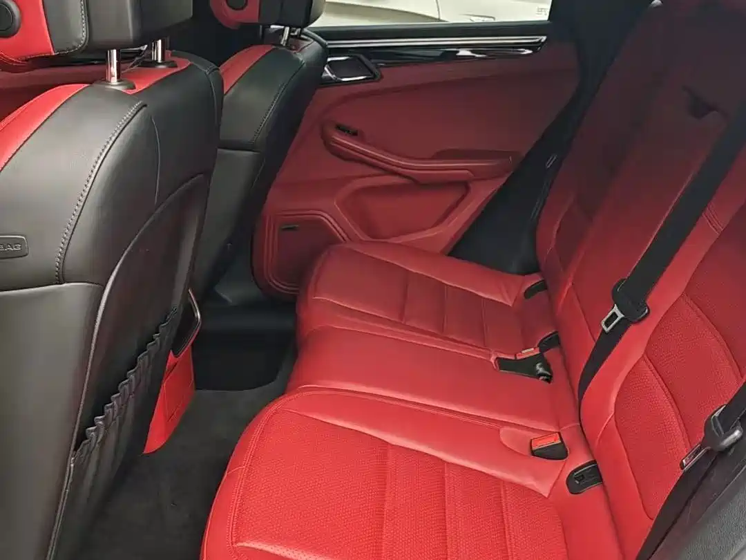 Porsche Macan 2015 2014 Macan Turbo 3.6T