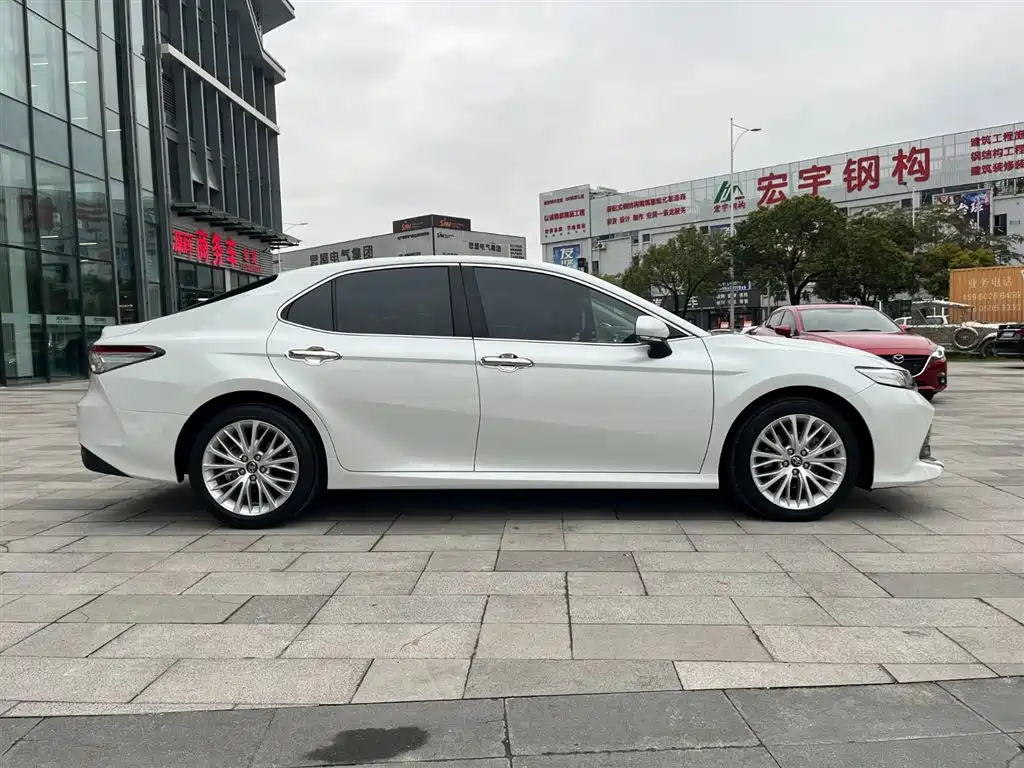 Toyota Camry 2019 Facelift 2.5G Luxury Edition фото 8