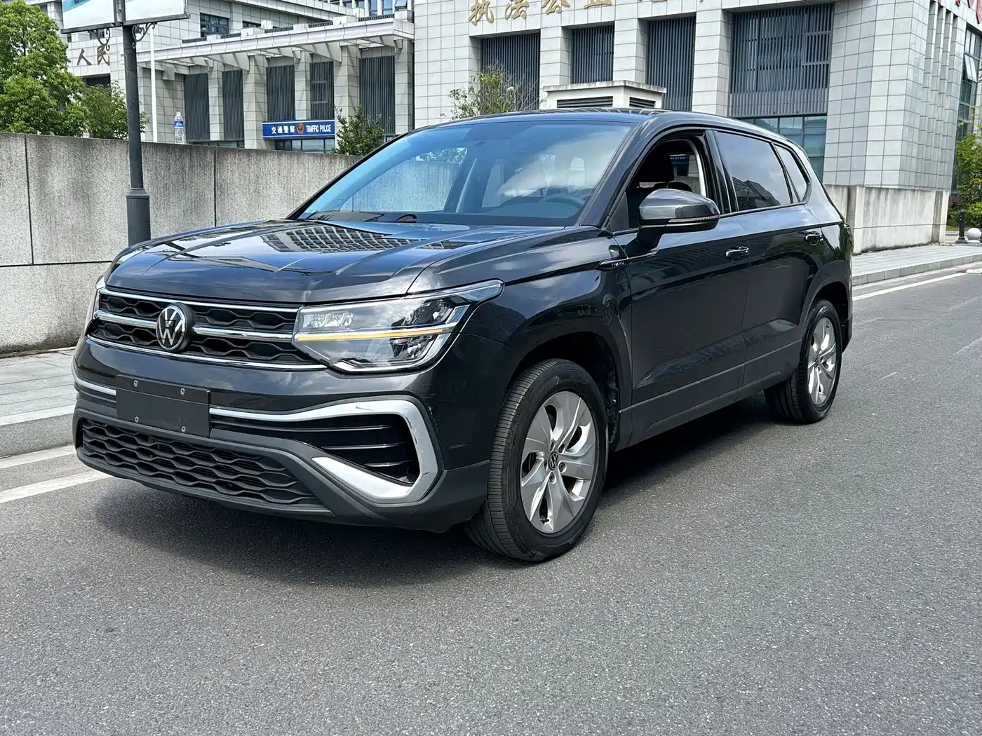 Volkswagen Tharu
