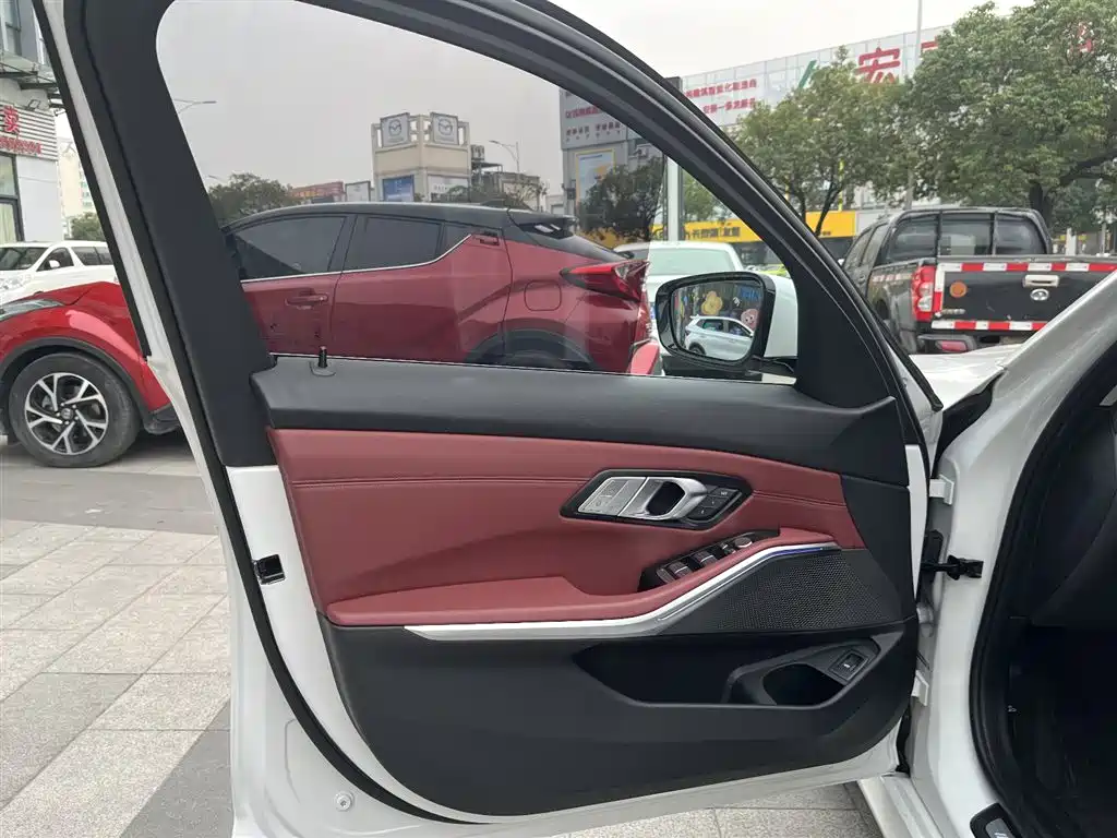 BMW 3 Series 2022 Facelift 325Li M Sport Package фото 12