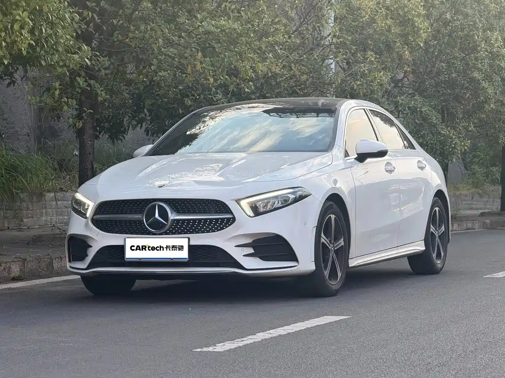 Mercedes-Benz Mercedes-Benz A-Class 2022 Facelift II A 200 L Sport Sedan Fashion