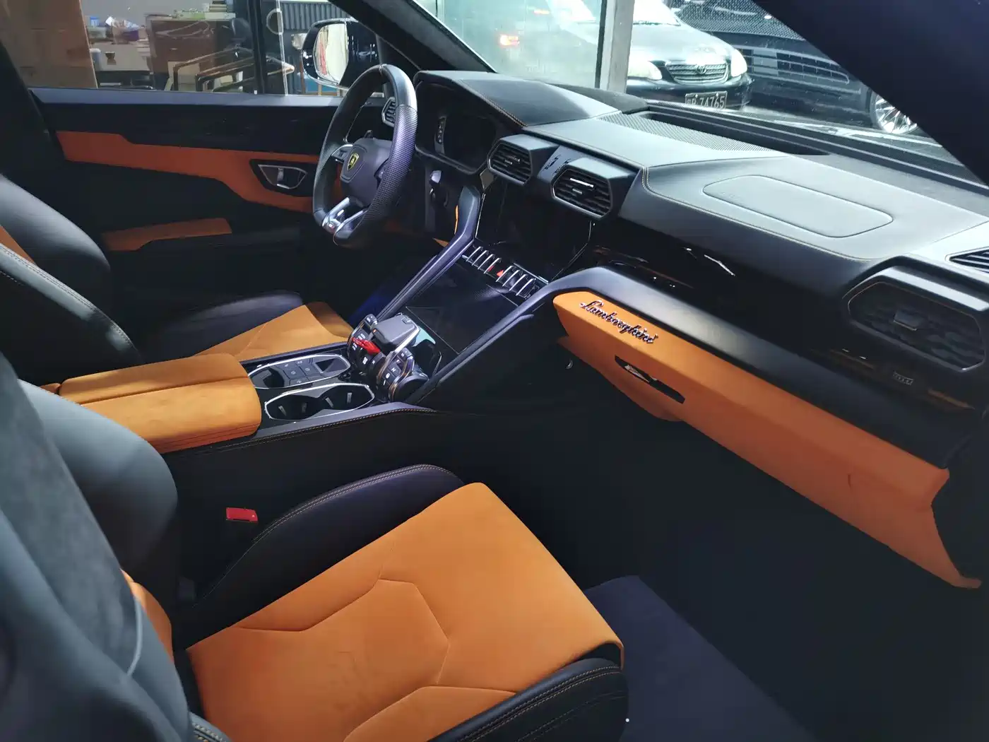 Lamborghini Urus 2021 4.0T V8 фото 8