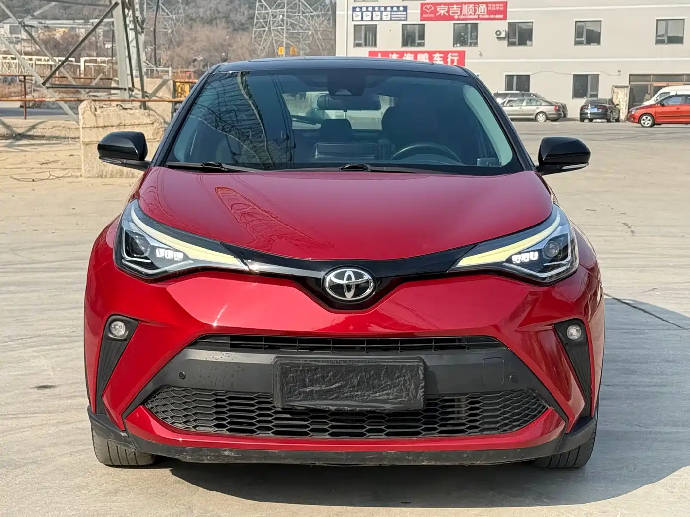 Toyota C-HR 2021 2.0L Luxury Edition фото 2