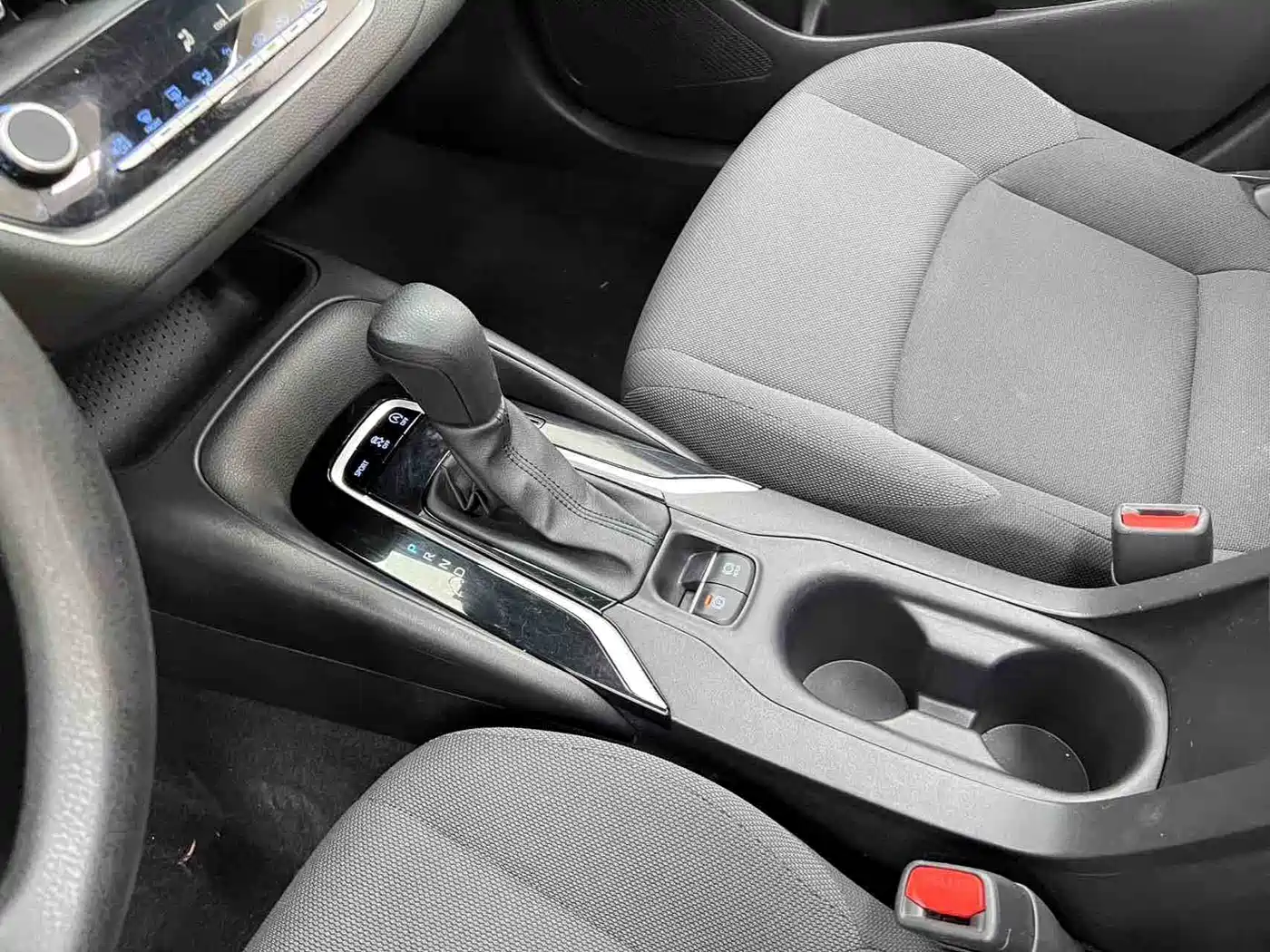 Toyota Levin 2022 185T CVT Luxury Edition фото 17