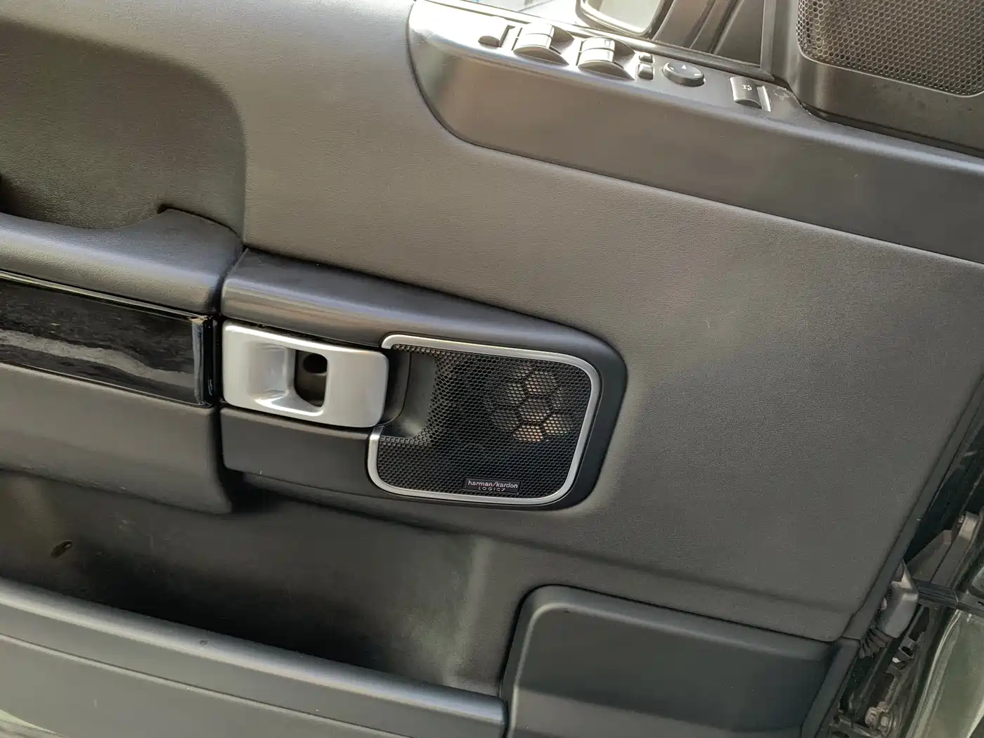 Land Rover Range Rover 2007 Model V8 4.4 фото 4