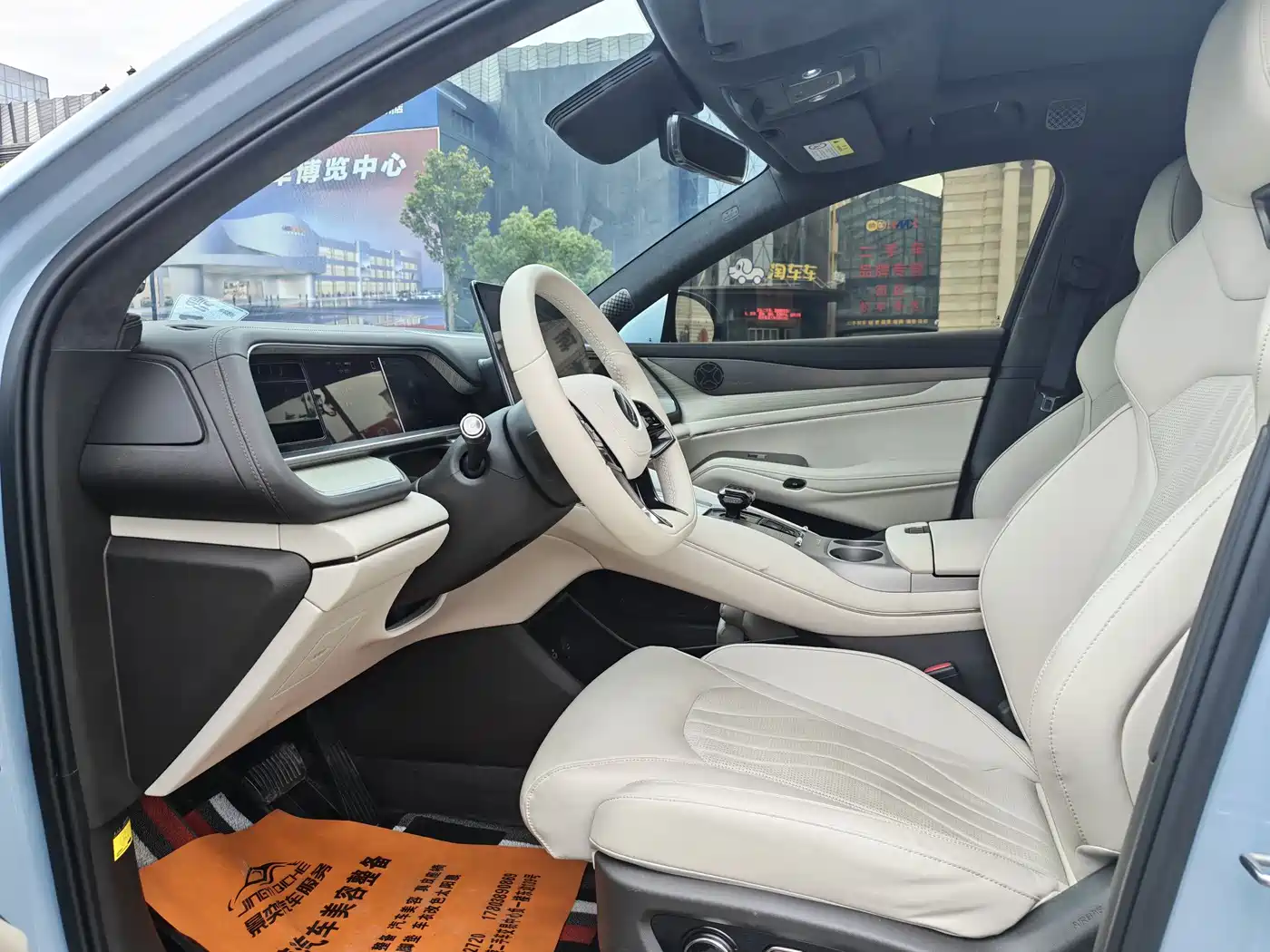 Denza N7 2023 Long Range Performance Max Edition фото 11