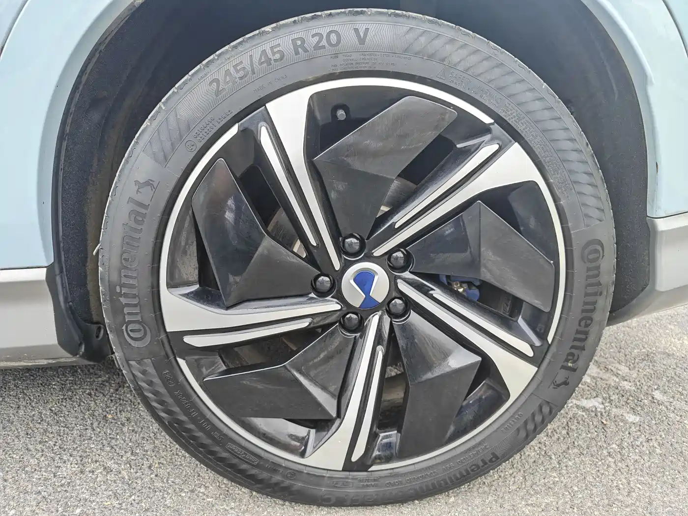 Denza N7 2023 Long Range Performance Max Edition фото 10