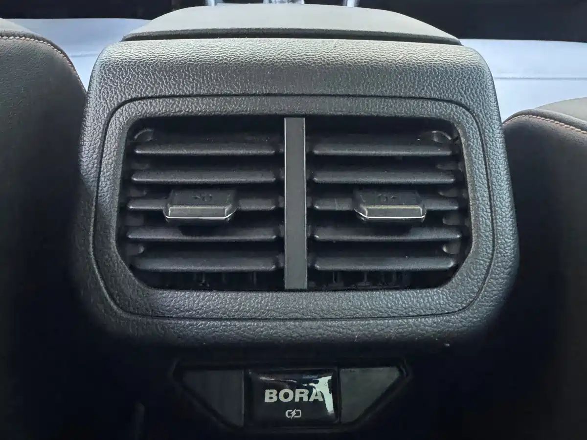 Volkswagen Bora 2023 200TSI DSG Yuexing Edition фото 14