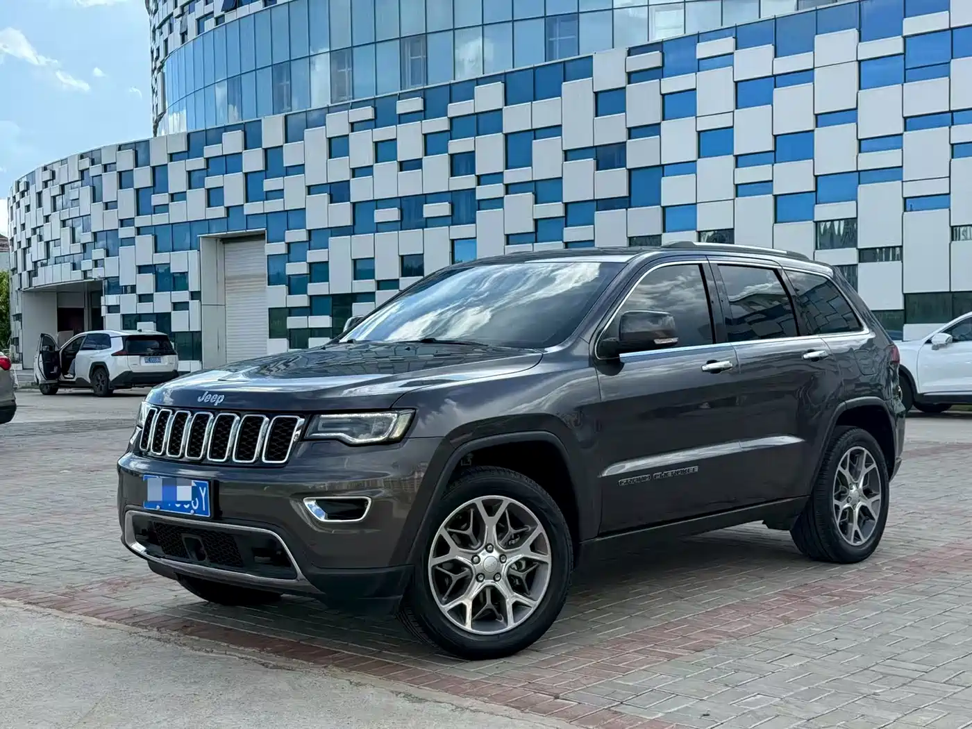 Jeep Grand Cherokee (Import) 2021 3.0L 80th Anniversary Edition