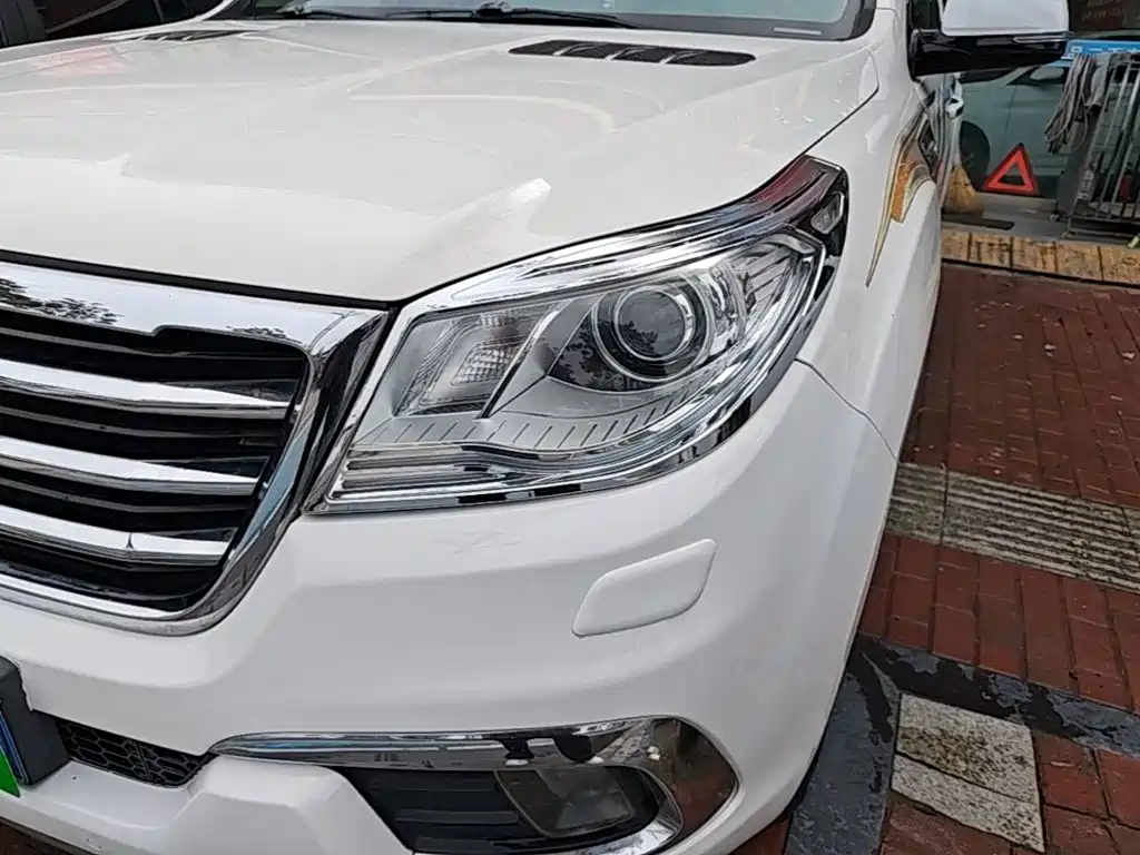 Haval H9 2015 2015 2.0T 4WD Luxury 7-Seater