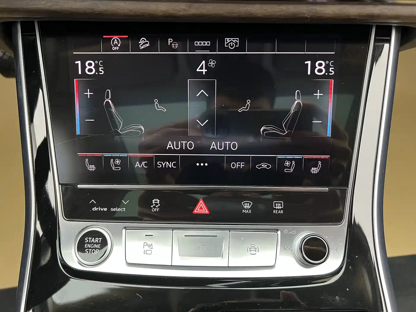 Фото 22 - Audi Q7