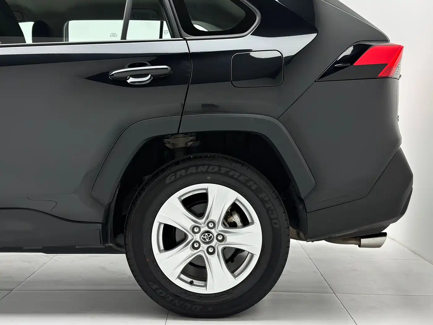 Toyota RAV4 Rongfang 2022 2.0L CVT 2WD Urban Edition фото 20