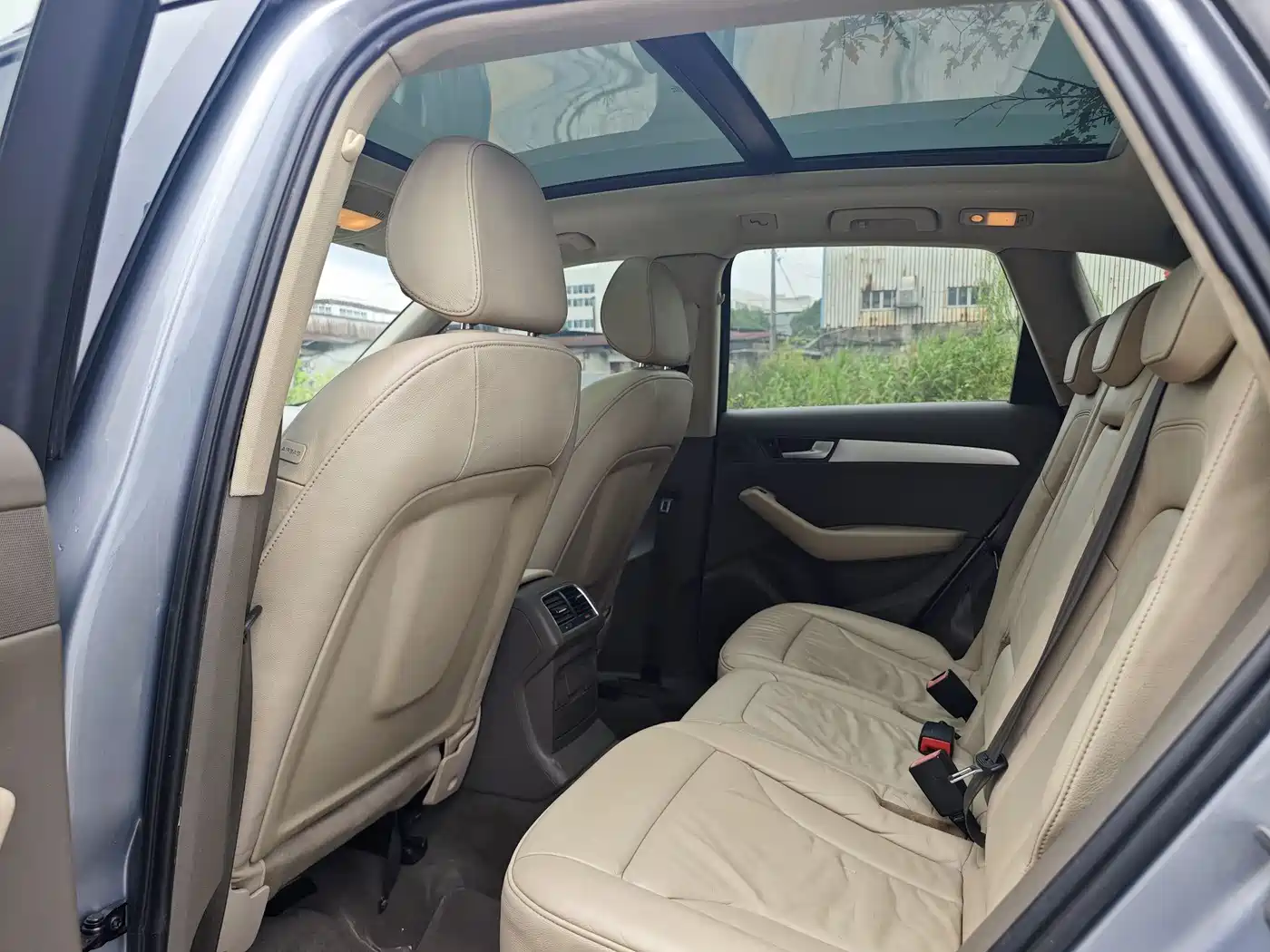 Audi Q5 2012 2.0TFSI Comfort фото 6