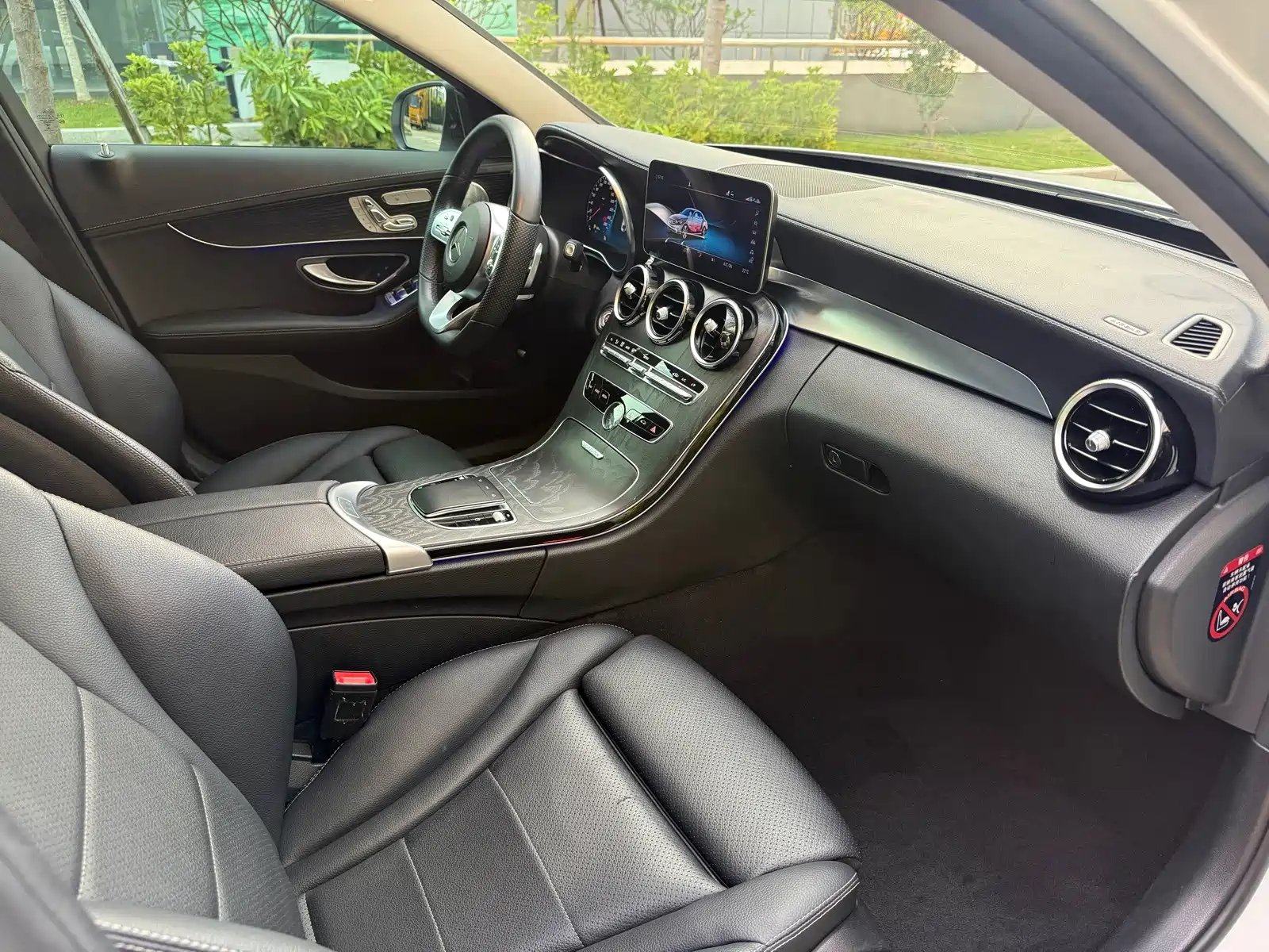 Фото 11 - Mercedes-Benz C-Class