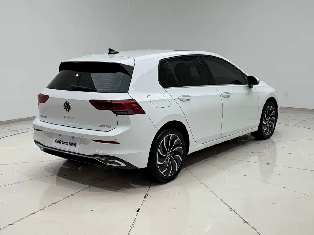Volkswagen Golf 2025 2023 Facelift 280TSI DSG Pro