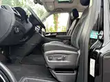 Фото 10 - Volkswagen Multivan