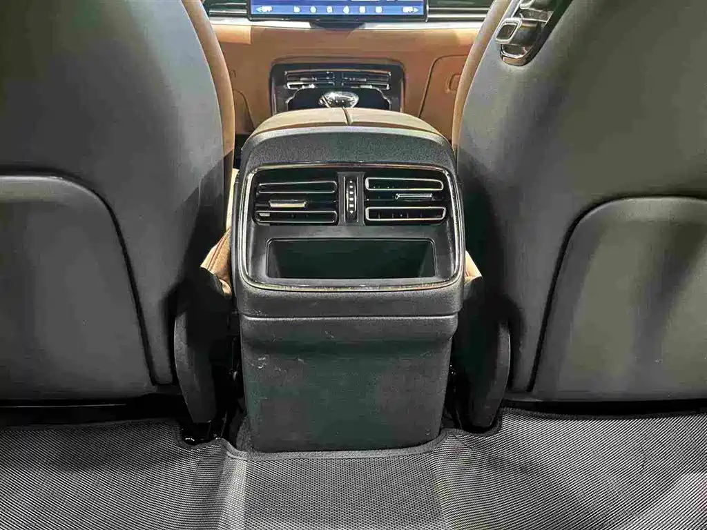 Фото 25 - BYD Han