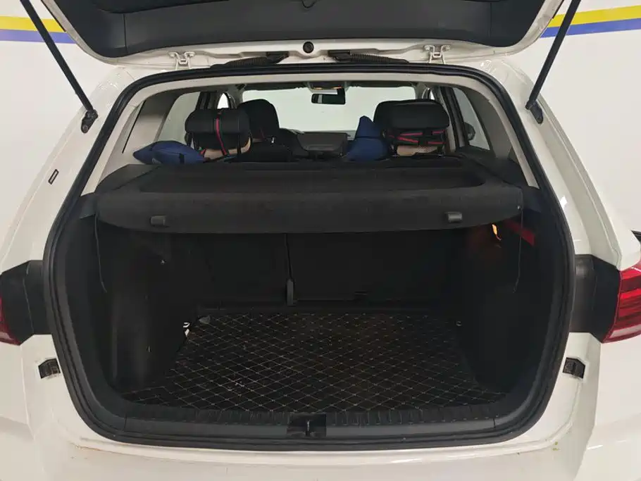 Volkswagen Tharu, миниатюра 4