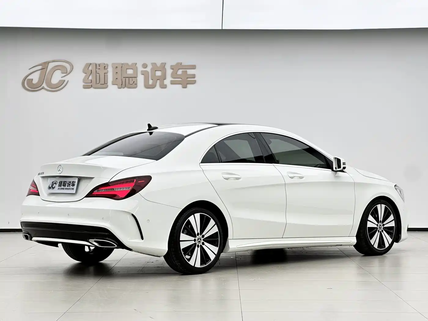 Mercedes-Benz CLA (Import) 2018 CLA 200 Fashion Edition фото 3