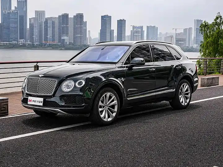 Bentley Bentayga 2016 6.0T Standard Edition фото 4