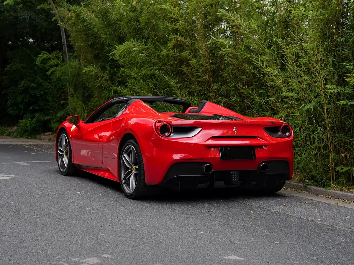 Ferrari 488 2019 2015 488 Spider