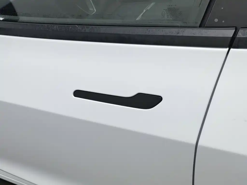 Tesla Model 3, миниатюра 18