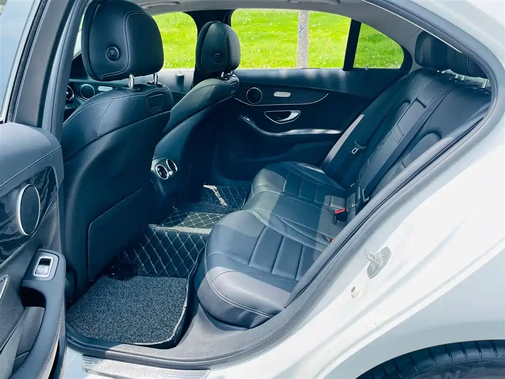 Mercedes-Benz C-Class 2016 C 200 L Sport фото 9