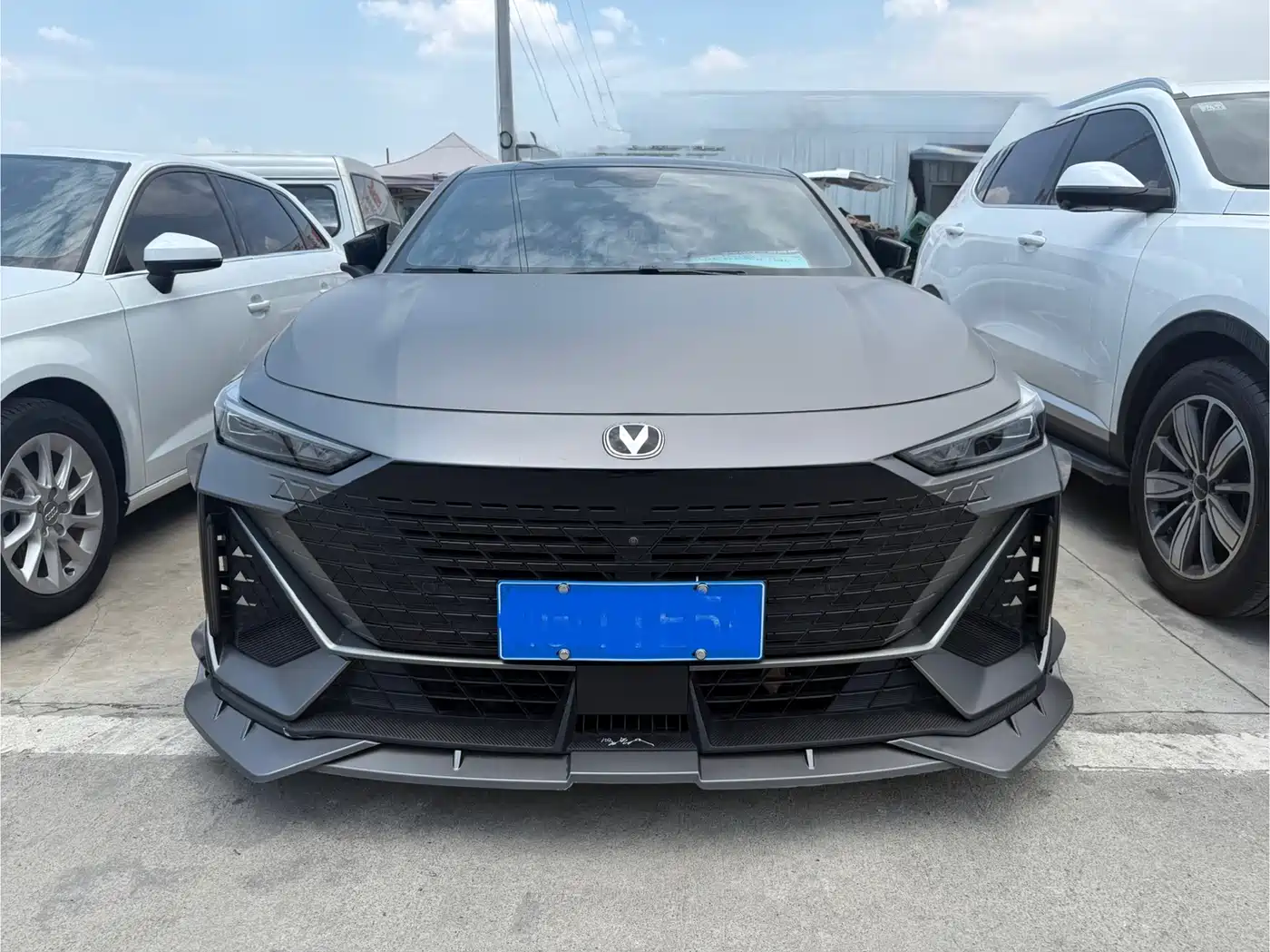 CHANGAN UNI-V