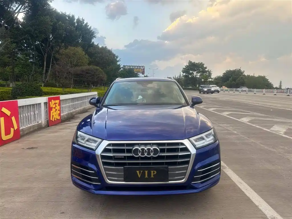 Audi Q5L 2018 40 TFSI Prestige Fashion (China V) фото 2
