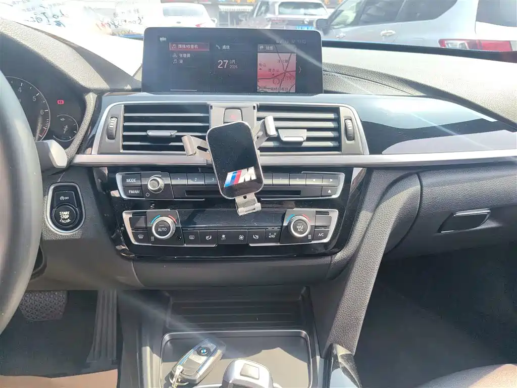 BMW 3 Series GT 2019 320i M Sport Package фото 13