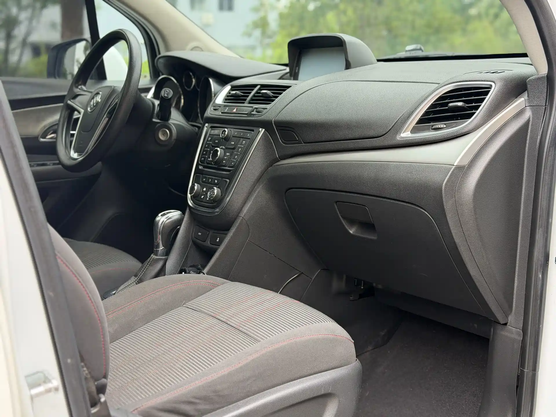 Фото 4 - Buick Encore