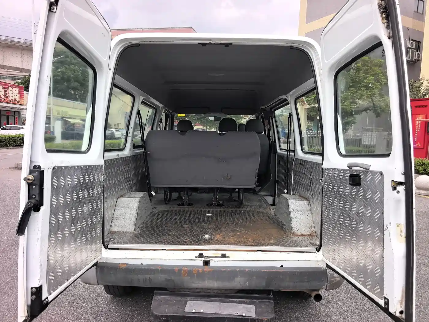 Ford Classic Transit 2016 2016 Model 2.8T Diesel Short Wheelbase 6-Seat Medium Roof Multi-Purpose Vehicle JX493ZLQ4