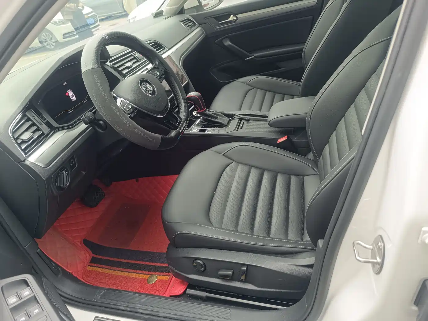 Volkswagen Lamando 2021 280TSI DSG Comfort Edition фото 5