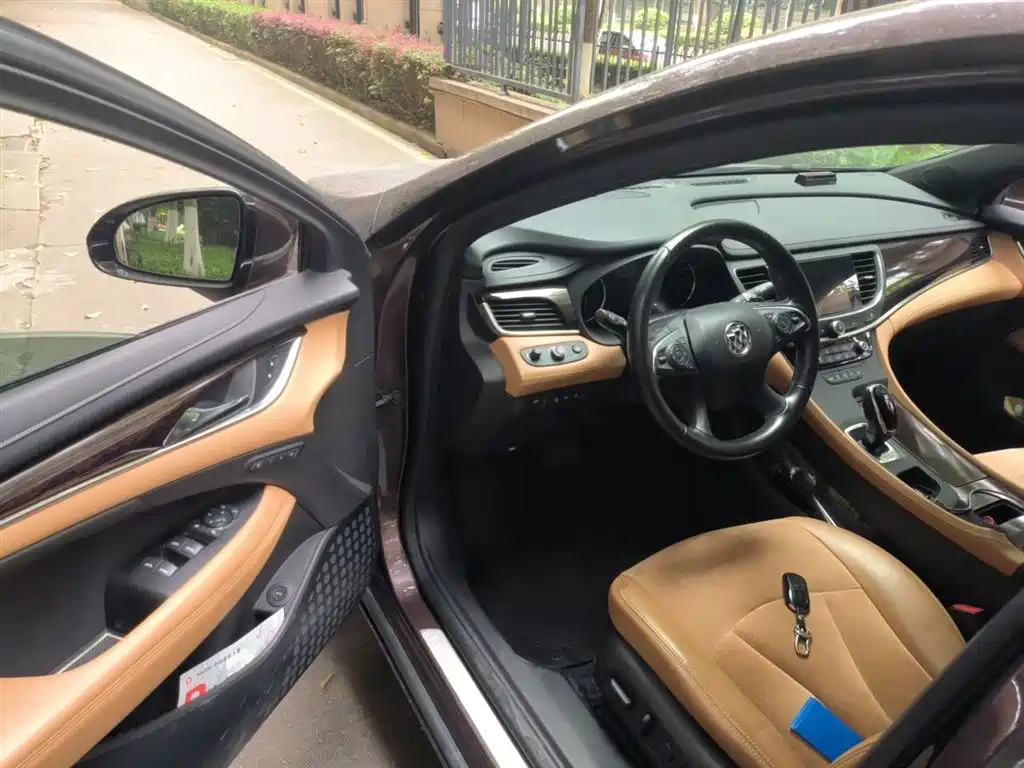 Buick LaCrosse 2016 20T Luxury фото 14