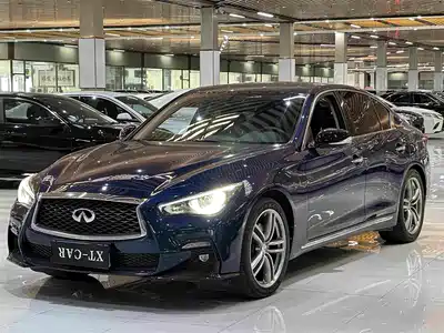 Infiniti Q50L