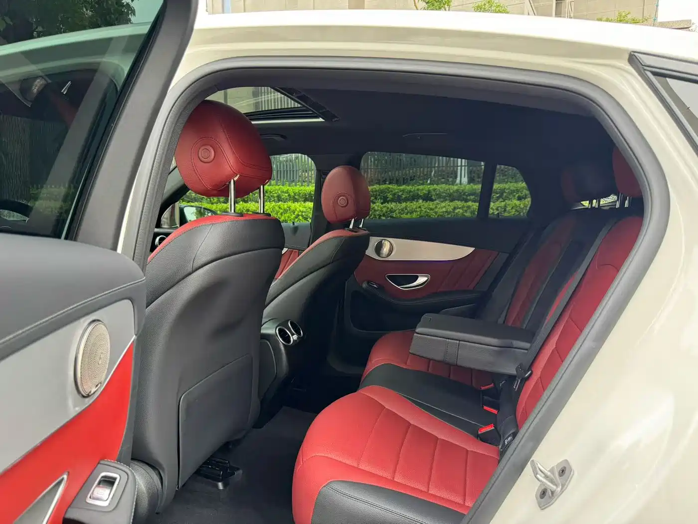 Mercedes-Benz GLC Coupe 2022 Facelift GLC 260 4MATIC Coupe SUV фото 8