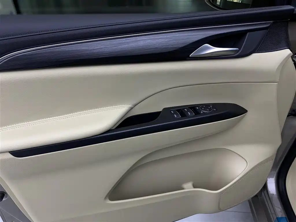 Buick GL8 2023 ES Landmaster Exclusive фото 21