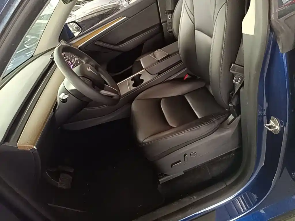 Фото 15 - Tesla Model Y
