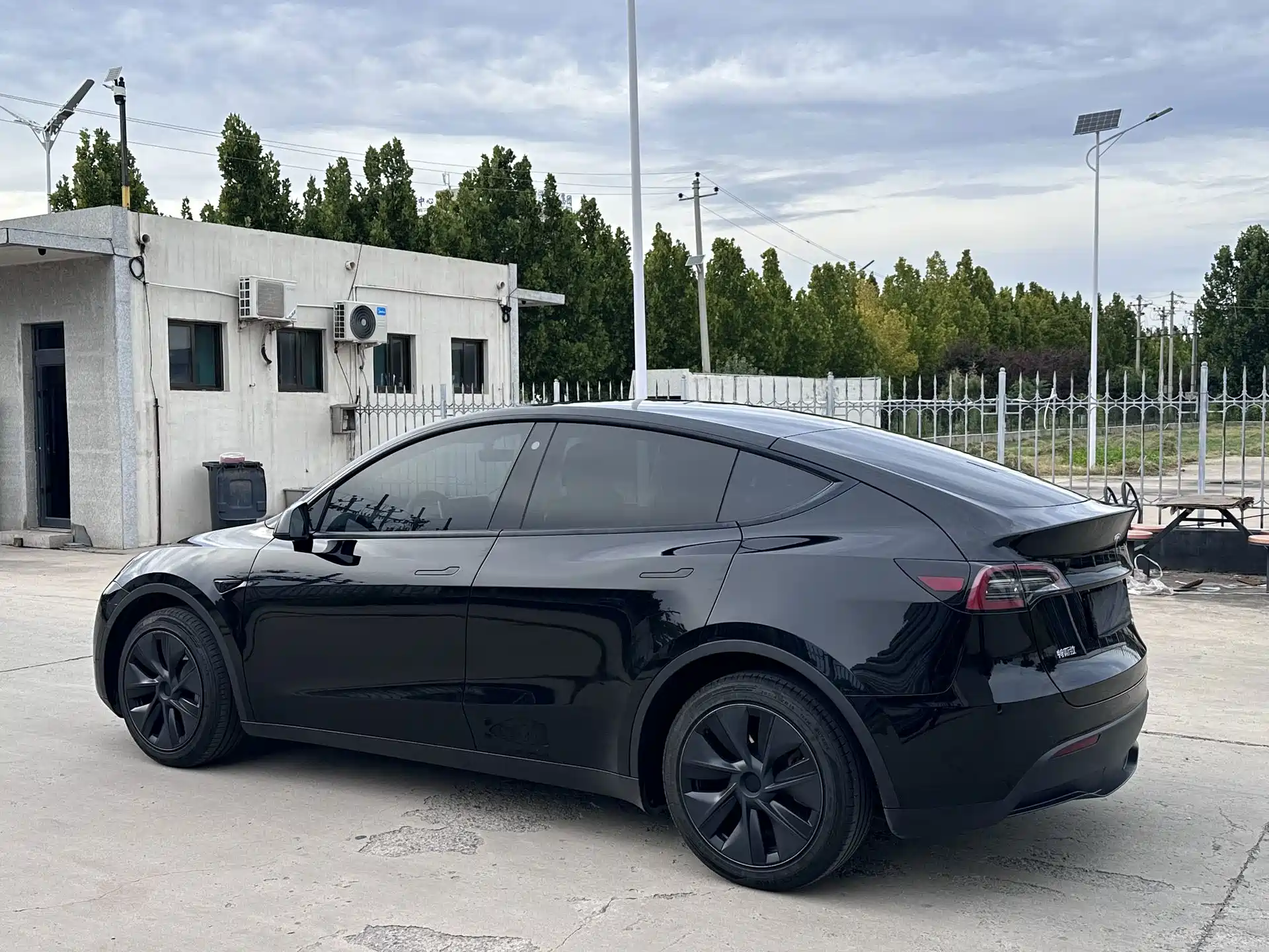 Фото 6 - Tesla Model Y