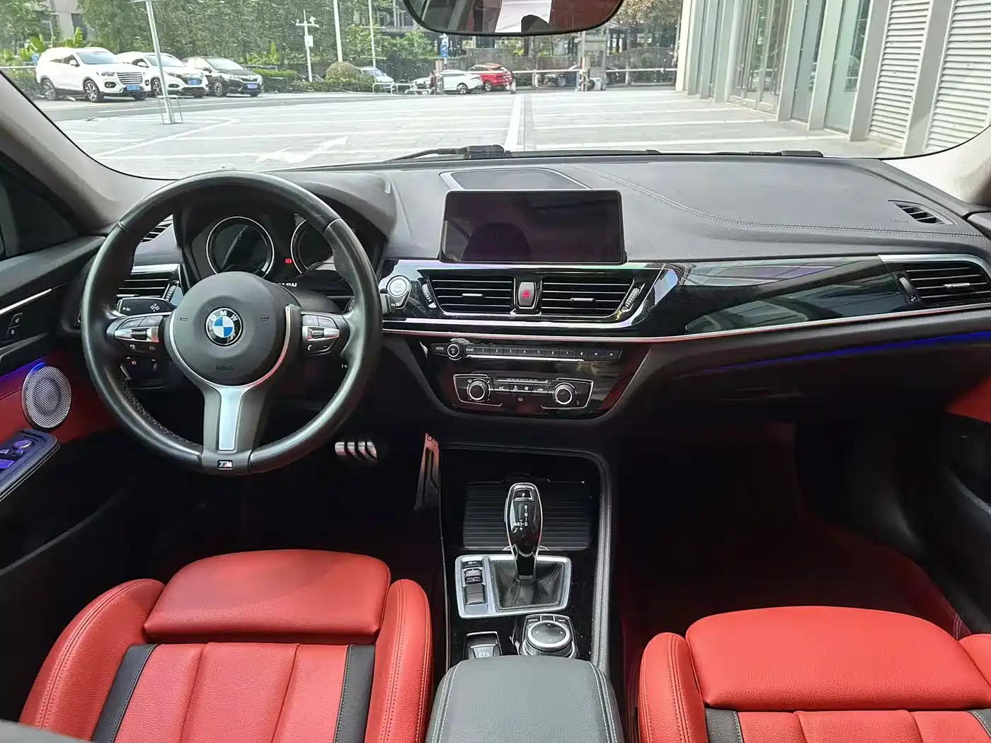 BMW 1 Series 2021 125i M Sport Black Night Edition фото 9