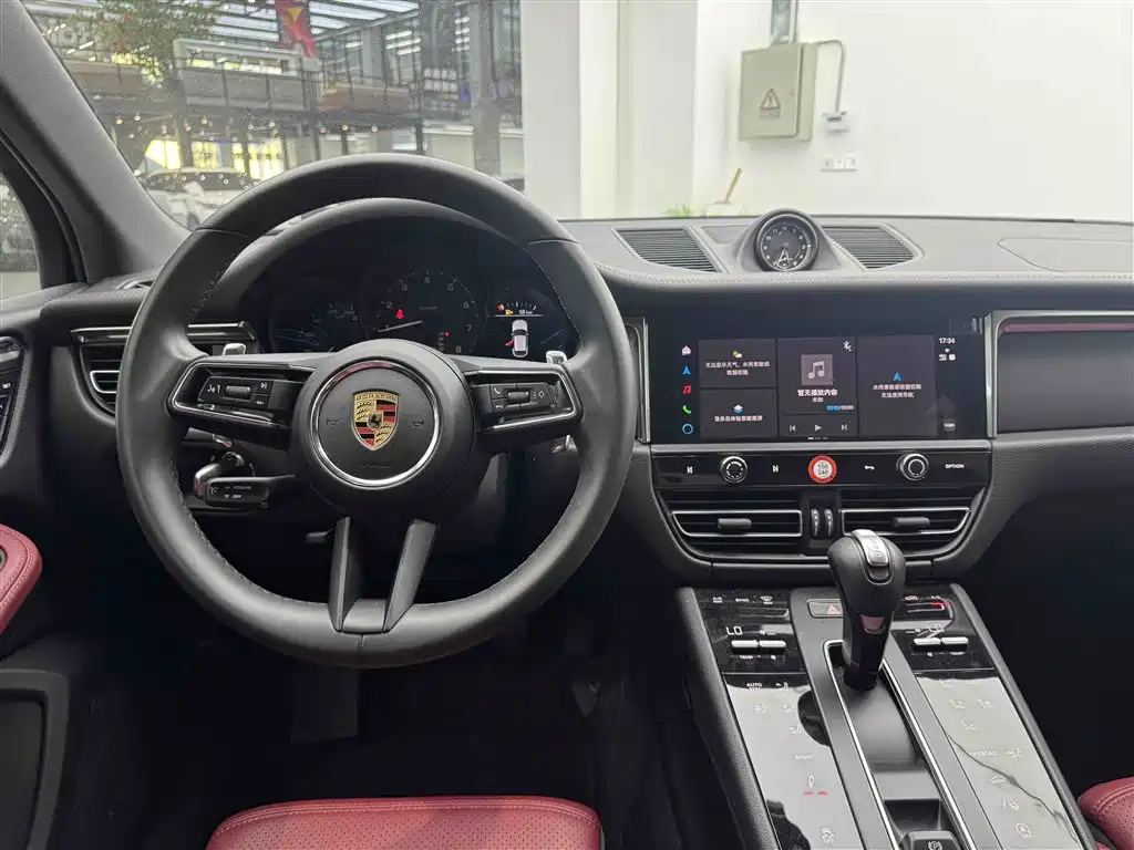 Porsche Macan 2024 Macan 2.0T фото 11