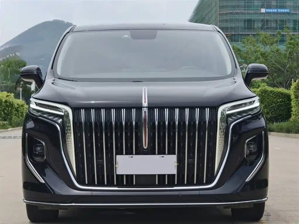 Hongqi HQ9 2023 2.0T Smart Connect Flag Rhyme Edition фото 2